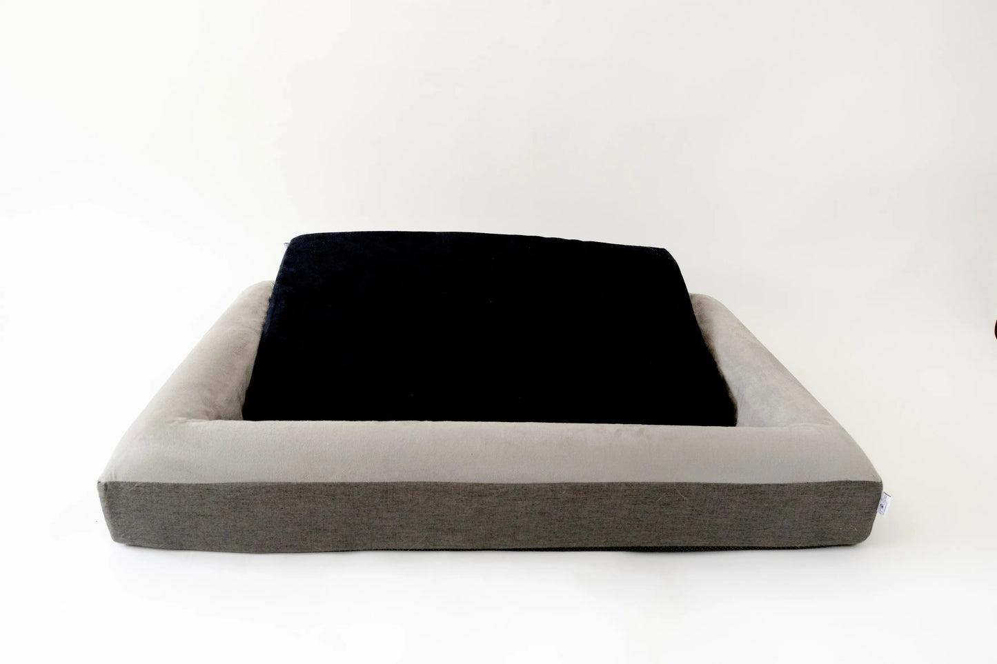 
                  
                    The Boujee Bundle - Orthopedic Pet Bed with Coverlets and Cozy Blanket
                  
                